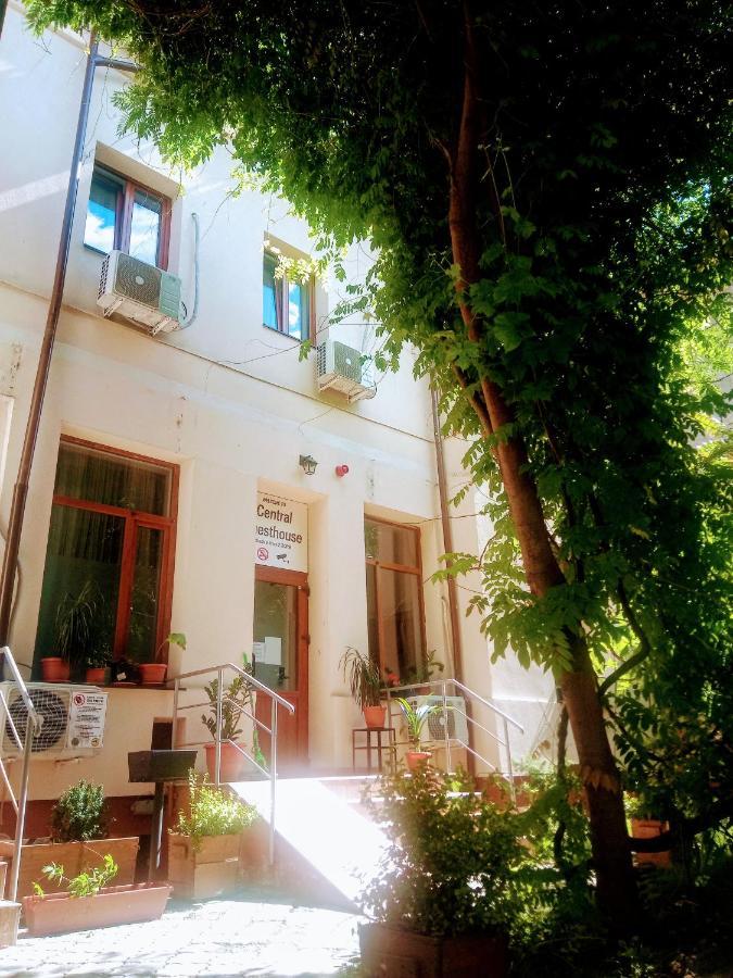 Central Guesthouse (Adults Only) Bucarest Exterior foto